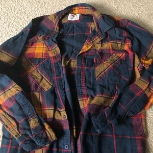Levi’s plaid button up